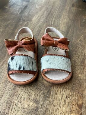 Toddler cowhide sandals